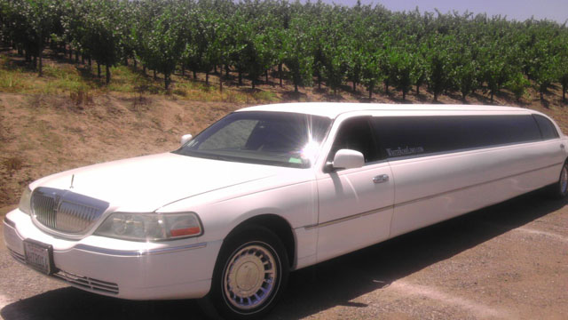 Lincoln Wedding Limousine